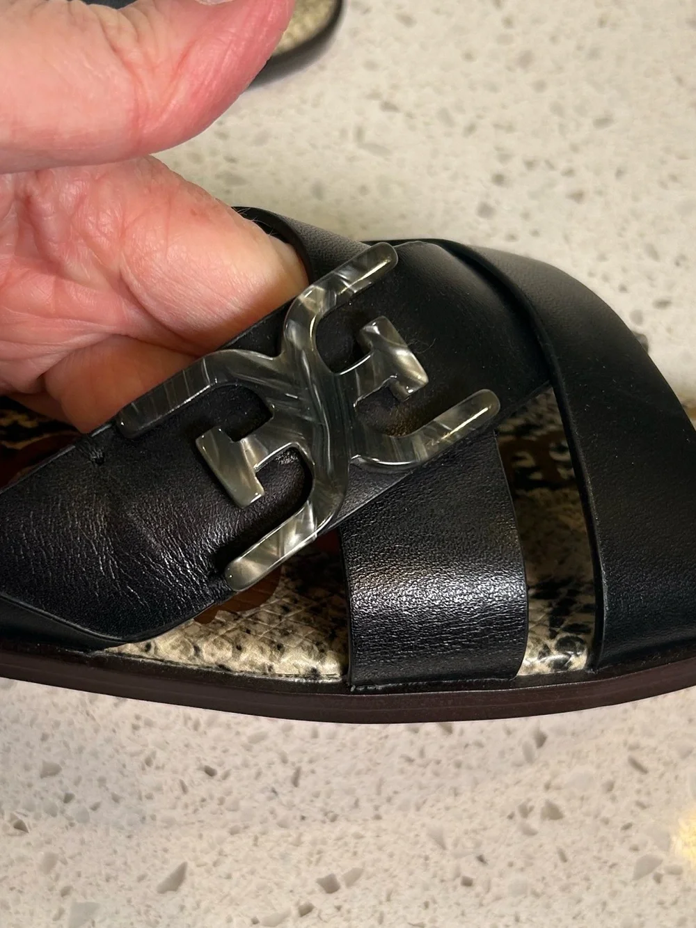Sam Edelman Ezra Black Leather Double E Logo Sandal Size 8 NWOT